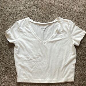 Wild Fable White V-Neck Short Sleeve Tee